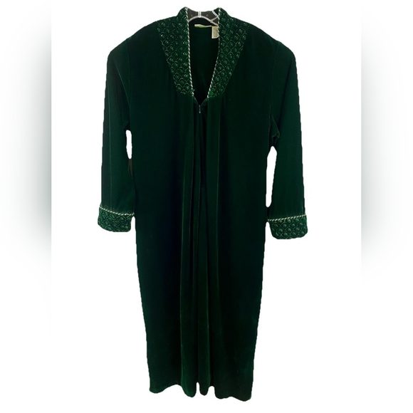 Adonna | Dresses | Adonna Elegant Long Sleeve Forest Green Dressing ...
